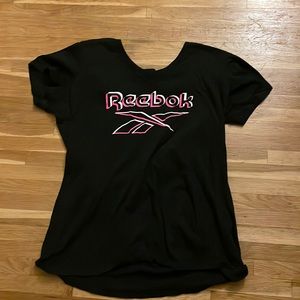 V neck rebook graphic tee